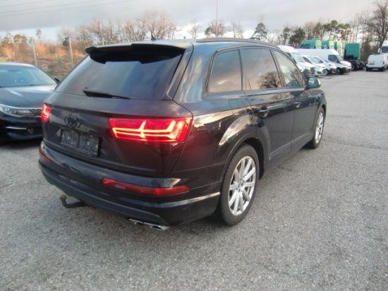 Audi SQ7 4,0 TDi V8 S line - SUV: obrázek 4 Audi SQ7 4,0 TDi V8 S line - SUV: obrázek 4