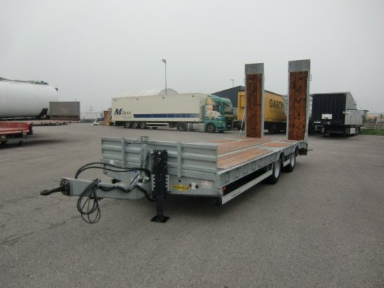 HUMBAUR HBTZ 217224 BS schräg Tandem-Tieflader Verzinkt, SAF-Achsen, - Podvalníkový přívěs: obrázek 1 HUMBAUR HBTZ 217224 BS schräg Tandem-Tieflader Verzinkt, SAF-Achsen, - Podvalníkový přívěs: obrázek 1