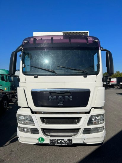 MAN TGS 26.360 6x2 LL, Tiefkühlkoffer Intarder, Liftachse ohne Anhänger - Chladírenský nákladní automobil: obrázek 2 MAN TGS 26.360 6x2 LL, Tiefkühlkoffer Intarder, Liftachse ohne Anhänger - Chladírenský nákladní automobil: obrázek 2