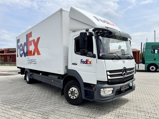 Mercedes-Benz Atego 1524 Koffer mit Hebebühne - Skříňový nákladní auto: obrázek 3 Mercedes-Benz Atego 1524 Koffer mit Hebebühne - Skříňový nákladní auto: obrázek 3