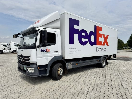 Mercedes-Benz Atego 1524 Koffer mit Hebebühne - Skříňový nákladní auto: obrázek 1 Mercedes-Benz Atego 1524 Koffer mit Hebebühne - Skříňový nákladní auto: obrázek 1