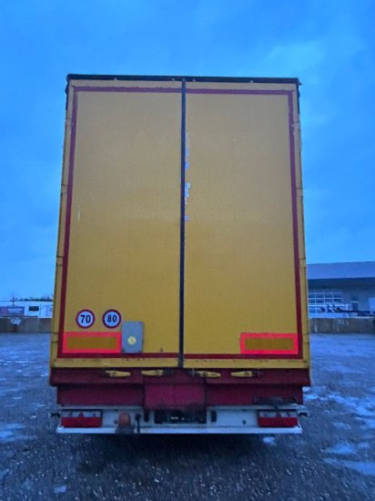 Schwarzmüller ,Fahrzeugtransporter, Mulde + Hubdach, Edscha-Verdeck, Auffahrtsrampen - Plachtový návěs: obrázek 5 Schwarzmüller ,Fahrzeugtransporter, Mulde + Hubdach, Edscha-Verdeck, Auffahrtsrampen - Plachtový návěs: obrázek 5