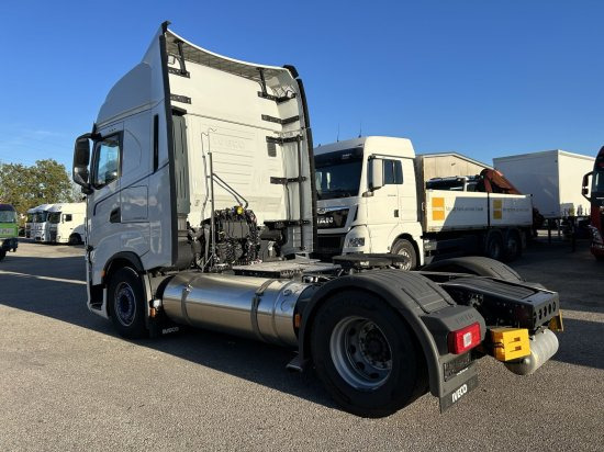 Iveco Stralis 460 Gas, 2 LNG-Tanks, Retarder, Leder - Tahač: obrázek 4 Iveco Stralis 460 Gas, 2 LNG-Tanks, Retarder, Leder - Tahač: obrázek 4