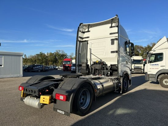 Iveco Stralis 460 Gas, 2 LNG-Tanks, Retarder, Leder - Tahač: obrázek 3 Iveco Stralis 460 Gas, 2 LNG-Tanks, Retarder, Leder - Tahač: obrázek 3