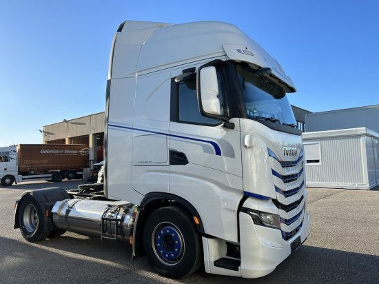 Iveco Stralis 460 Gas, 2 LNG-Tanks, Retarder, Leder - Tahač: obrázek 1 Iveco Stralis 460 Gas, 2 LNG-Tanks, Retarder, Leder - Tahač: obrázek 1