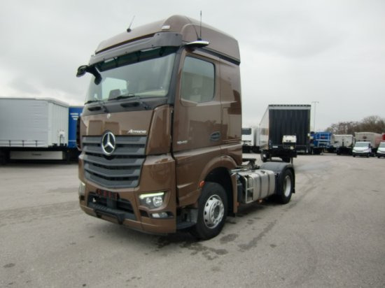 Mercedes-Benz Actros 1848 Gigaspace, Retarder, Standklima Retarder, Mirrow Cam, mehrere Einheiten - Tahač: obrázek 3 Mercedes-Benz Actros 1848 Gigaspace, Retarder, Standklima Retarder, Mirrow Cam, mehrere Einheiten - Tahač: obrázek 3