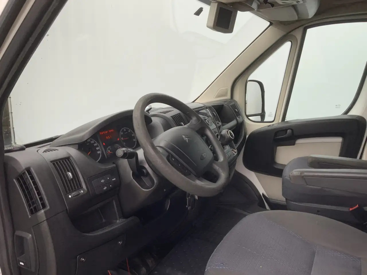 Citroen Jumper 30 2.2 HDI L2H2 Airco Cruise Camera 3 Zits sidebar - Furgon: obrázek 5 Citroen Jumper 30 2.2 HDI L2H2 Airco Cruise Camera 3 Zits sidebar - Furgon: obrázek 5