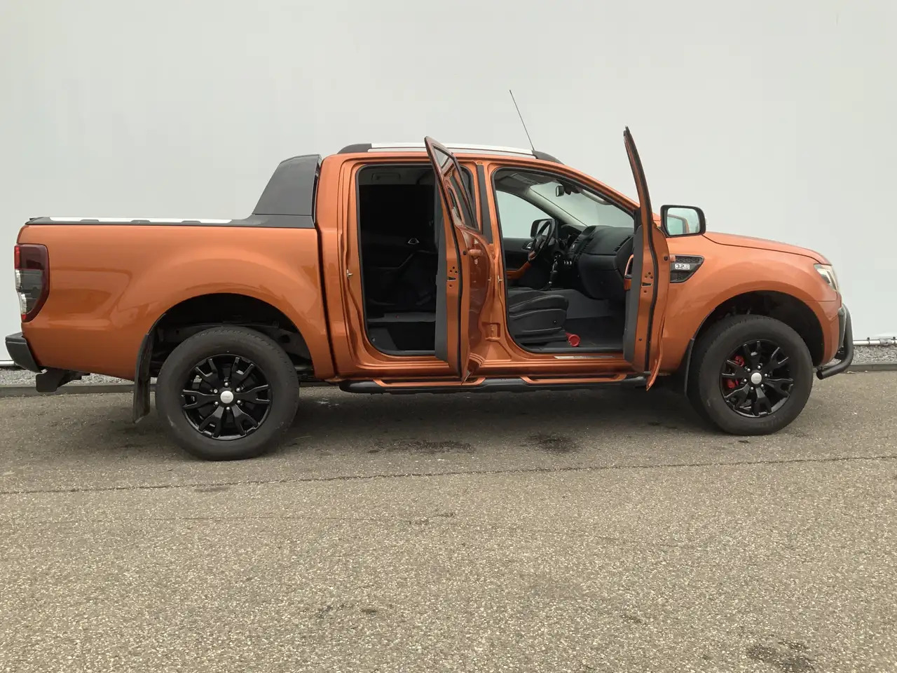 Pick-up Ford Ranger 3.2 TDCi Wildtrak Super Automaat Cab Airco Cruise: obrázek 29 Pick-up Ford Ranger 3.2 TDCi Wildtrak Super Automaat Cab Airco Cruise: obrázek 29
