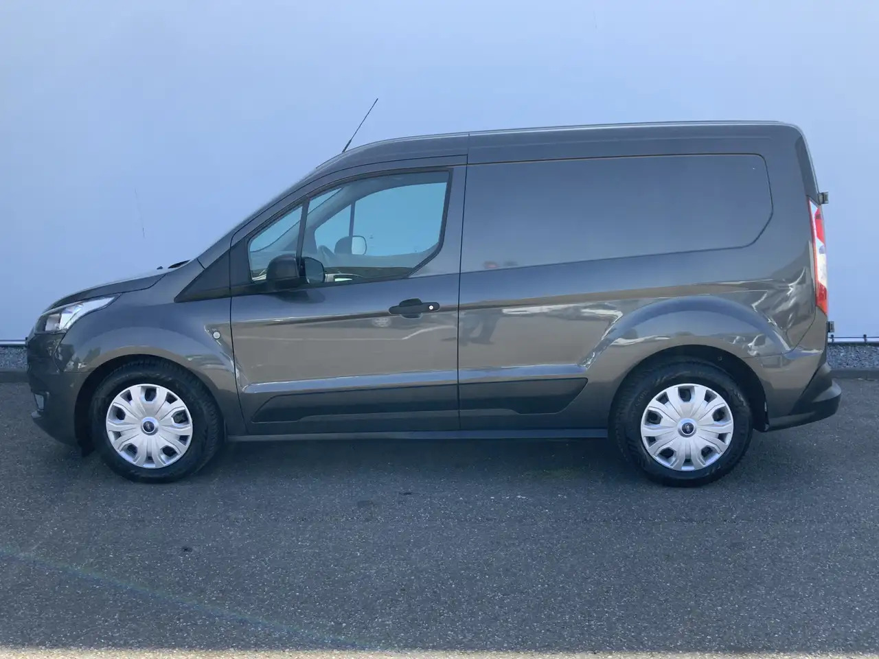 Ford Transit Connect 1.5 EcoBlue L1 Trend Airco Cruise 3 Zits Trekhaak - Malá dodávka: obrázek 3 Ford Transit Connect 1.5 EcoBlue L1 Trend Airco Cruise 3 Zits Trekhaak - Malá dodávka: obrázek 3