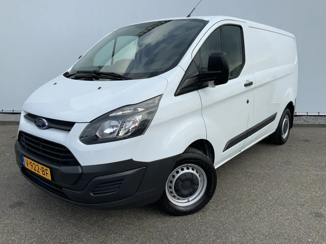 Ford Transit Custom 270 2.2 TDCI L1H1 Economy Edition Airco Cruise 3 Z - Furgon: obrázek 1 Ford Transit Custom 270 2.2 TDCI L1H1 Economy Edition Airco Cruise 3 Z - Furgon: obrázek 1