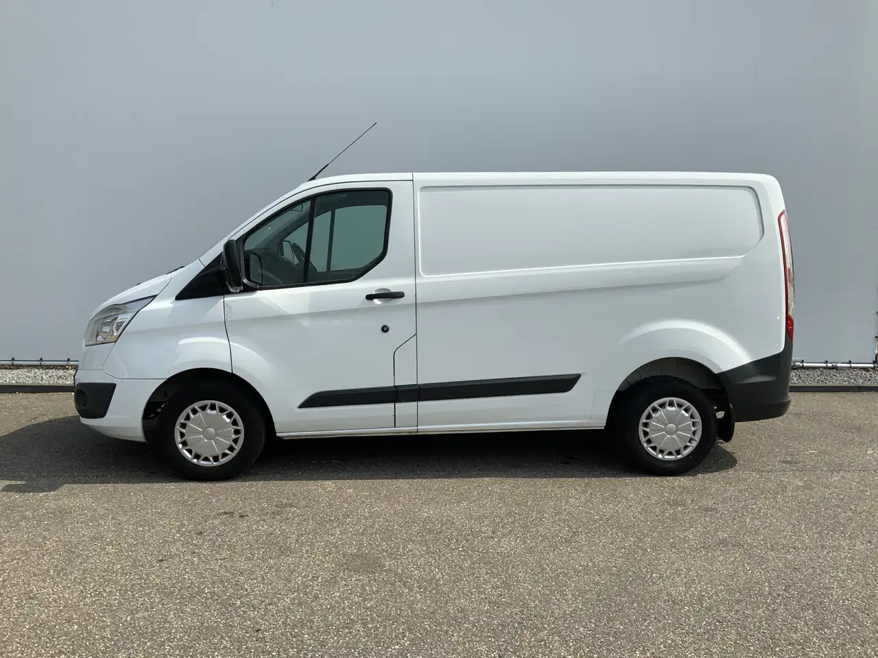 Ford Transit Custom 290 2.2 TDCI L1H2 Trend Airco Cruise 3 Zits Trekha - Malá dodávka: obrázek 3 Ford Transit Custom 290 2.2 TDCI L1H2 Trend Airco Cruise 3 Zits Trekha - Malá dodávka: obrázek 3