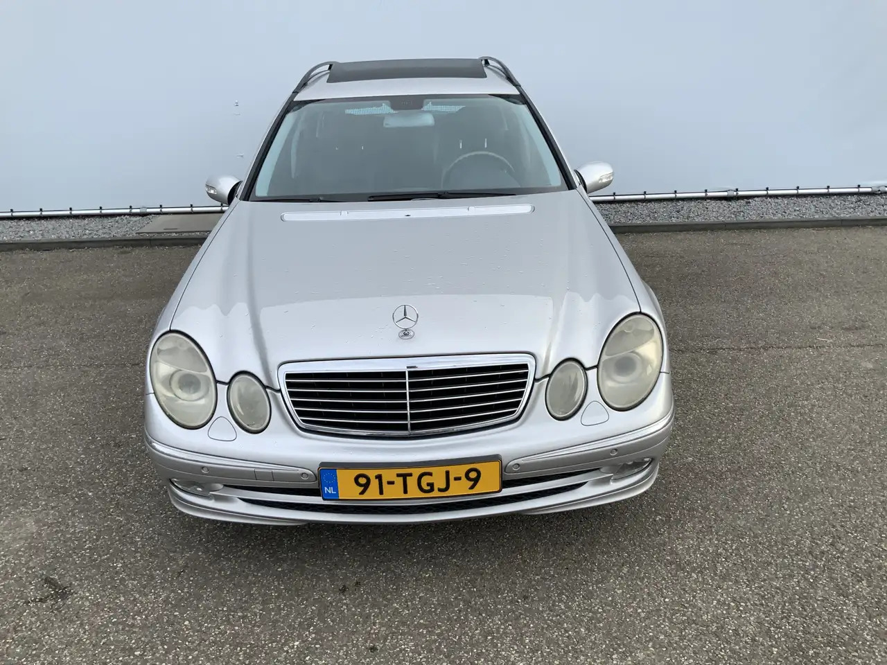 Kombi Mercedes-Benz E 500 Combi V8 Elegance 4-Matic airmatic,full option: obrázek 19 Kombi Mercedes-Benz E 500 Combi V8 Elegance 4-Matic airmatic,full option: obrázek 19