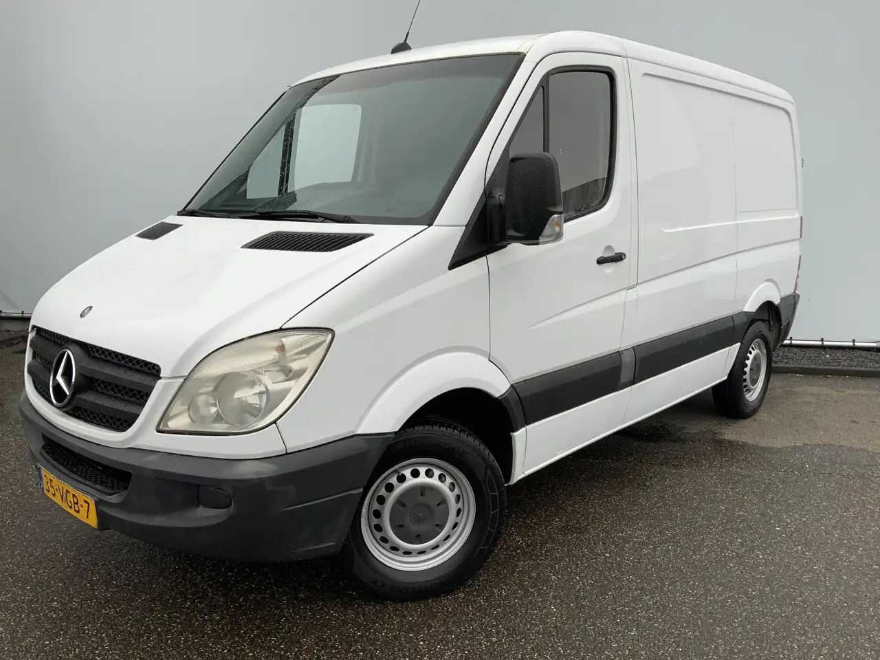 Mercedes-Benz Sprinter 209 2.2 CDI 325 L1H1 Airco Euro 4 - Furgon: obrázek 1 Mercedes-Benz Sprinter 209 2.2 CDI 325 L1H1 Airco Euro 4 - Furgon: obrázek 1