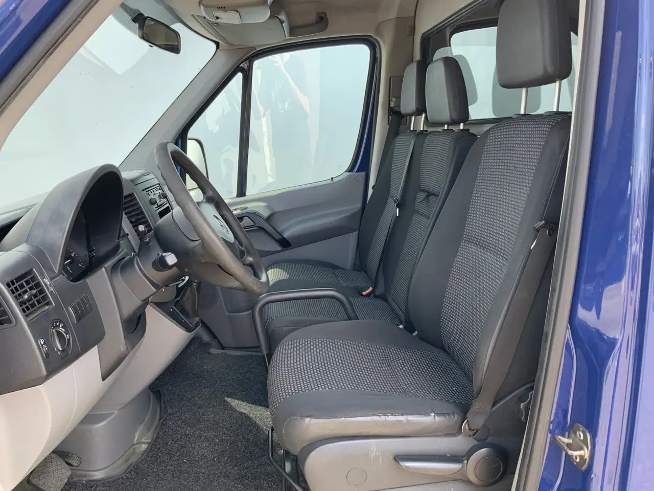 Mercedes-Benz Sprinter 218 3.0 CDI 325 HDL1H1 Automaat Cruise Airco 3 Zit - Furgon: obrázek 4 Mercedes-Benz Sprinter 218 3.0 CDI 325 HDL1H1 Automaat Cruise Airco 3 Zit - Furgon: obrázek 4