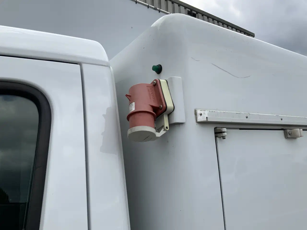 Mercedes-Benz Sprinter 310 2.2 CDI 366 ijswagen 40 gr _0 Deuren 10 Euro 5 - Chladící dodávka: obrázek 3 Mercedes-Benz Sprinter 310 2.2 CDI 366 ijswagen 40 gr _0 Deuren 10 Euro 5 - Chladící dodávka: obrázek 3