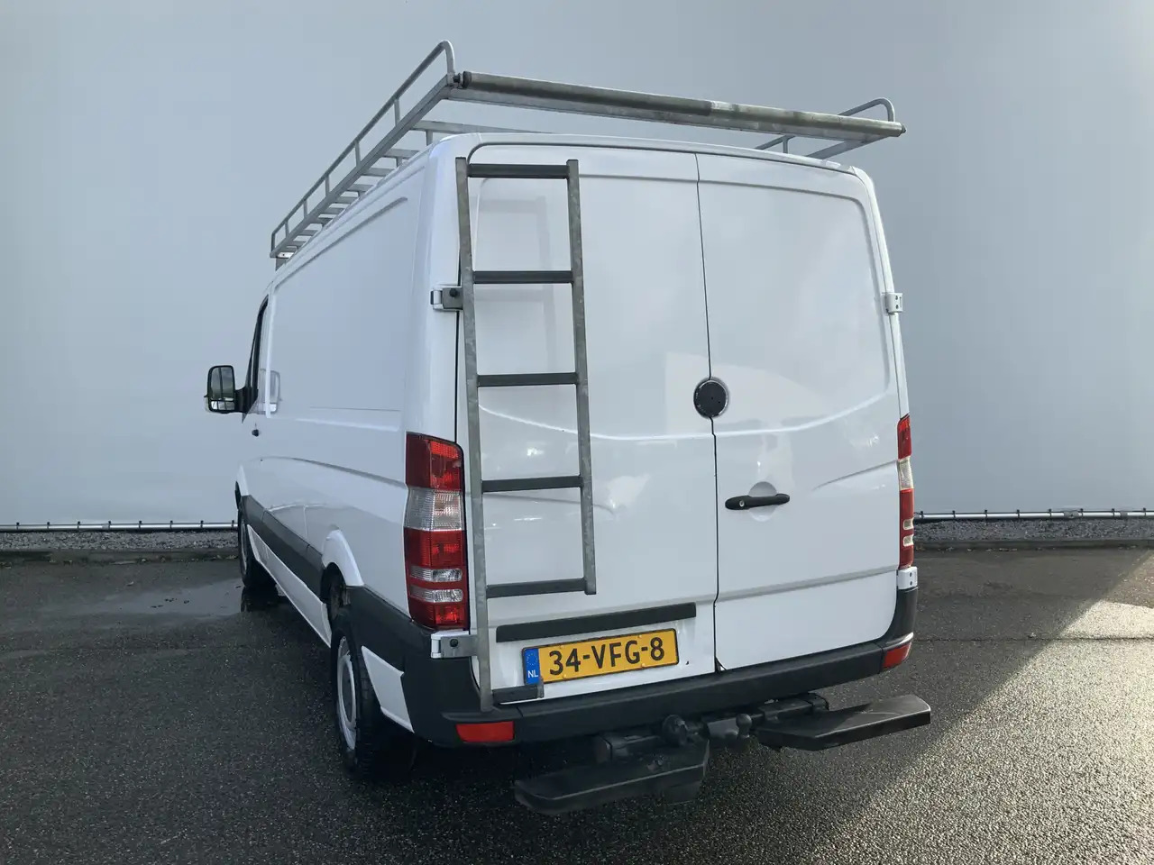 Mercedes-Benz Sprinter 311 2.2 CDI 366 L2H1 Automaat 3 Zits Trekaak 2800k - Furgon: obrázek 2 Mercedes-Benz Sprinter 311 2.2 CDI 366 L2H1 Automaat 3 Zits Trekaak 2800k - Furgon: obrázek 2