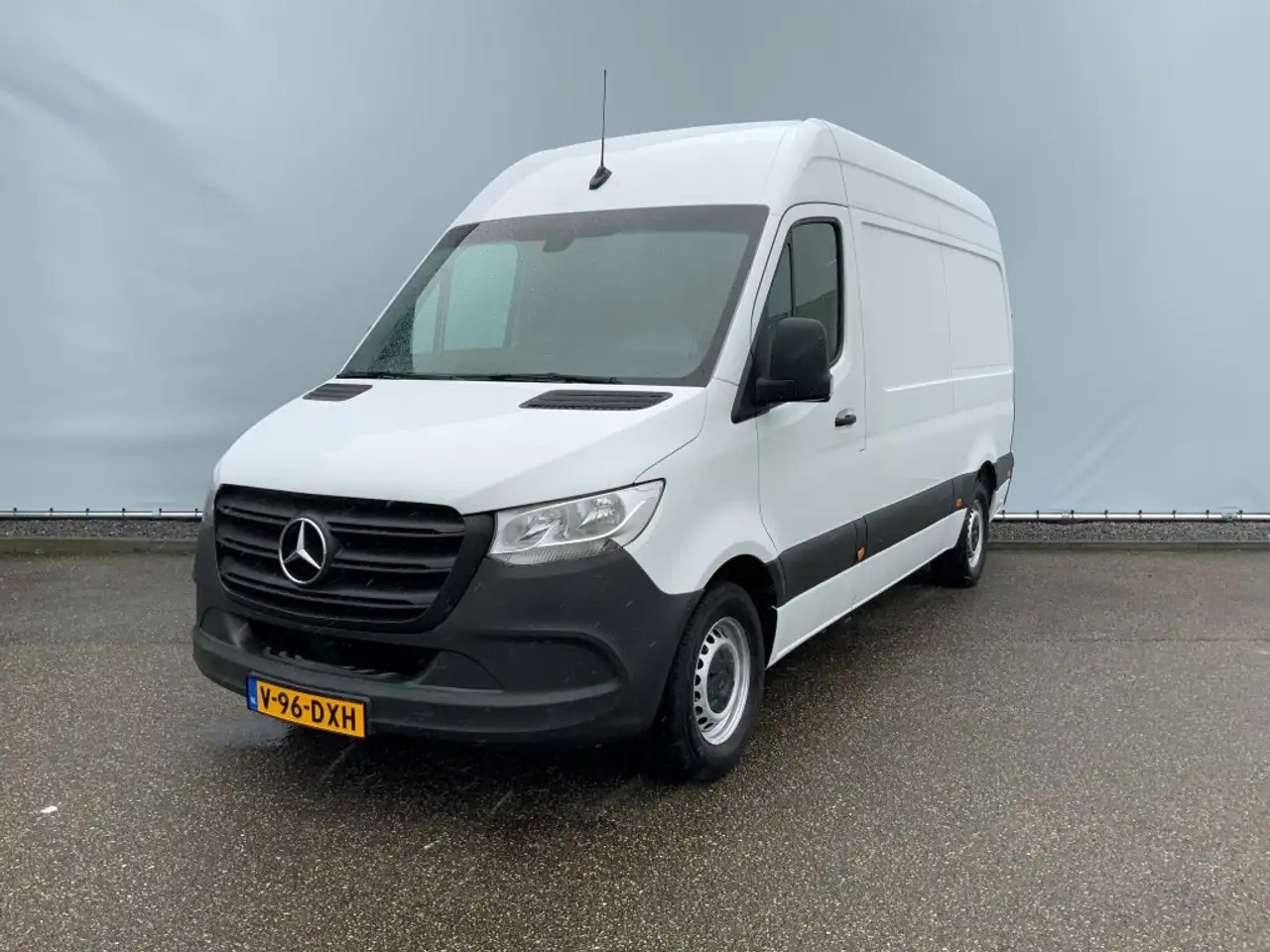Mercedes-Benz Sprinter 316 2.2 CDI 366 L2 H2 Airco 2 Zits Euro 6 - Furgon: obrázek 1 Mercedes-Benz Sprinter 316 2.2 CDI 366 L2 H2 Airco 2 Zits Euro 6 - Furgon: obrázek 1