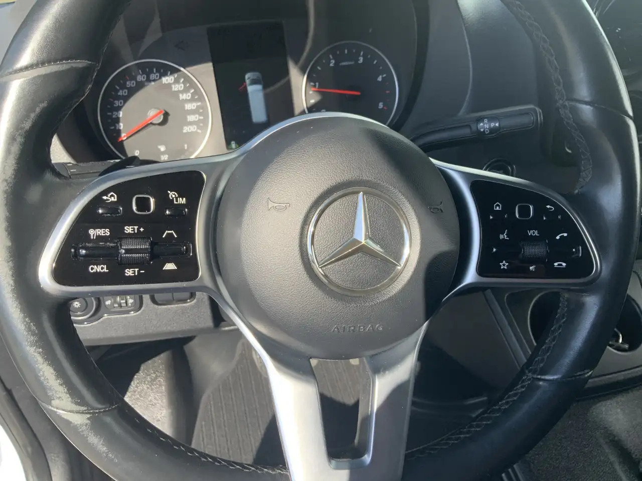 Furgon Mercedes-Benz Sprinter 316 2.2 CDI L2H2 DC Automaat Cruise Airco 3 Zits W: obrázek 8 Furgon Mercedes-Benz Sprinter 316 2.2 CDI L2H2 DC Automaat Cruise Airco 3 Zits W: obrázek 8