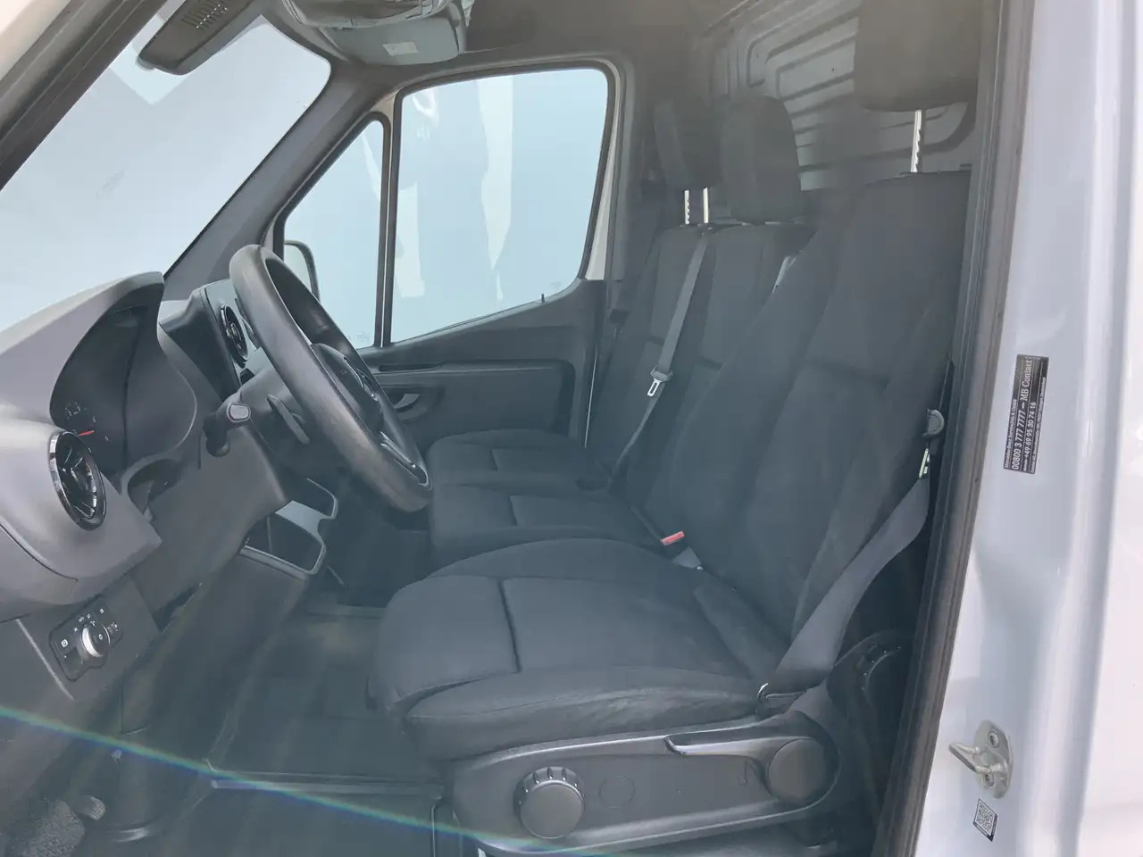 Mercedes-Benz Sprinter 316 2.2 CDI Maxi L3H2 Automaat Airco 3 Zits Navi T - Furgon: obrázek 4 Mercedes-Benz Sprinter 316 2.2 CDI Maxi L3H2 Automaat Airco 3 Zits Navi T - Furgon: obrázek 4