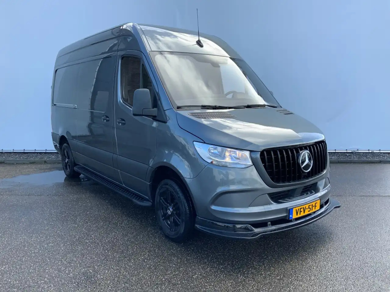 Mercedes-Benz Sprinter 319 3.0 CDI Autom.L2H2 Airco Cruise 3 Zits MBux 10 - Furgon: obrázek 3 Mercedes-Benz Sprinter 319 3.0 CDI Autom.L2H2 Airco Cruise 3 Zits MBux 10 - Furgon: obrázek 3