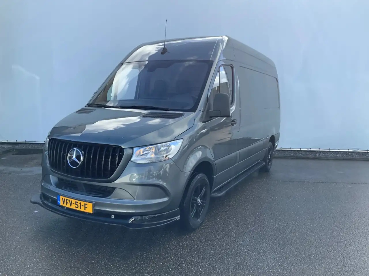 Mercedes-Benz Sprinter 319 3.0 CDI Autom.L2H2 Airco Cruise 3 Zits MBux 10 - Furgon: obrázek 1 Mercedes-Benz Sprinter 319 3.0 CDI Autom.L2H2 Airco Cruise 3 Zits MBux 10 - Furgon: obrázek 1