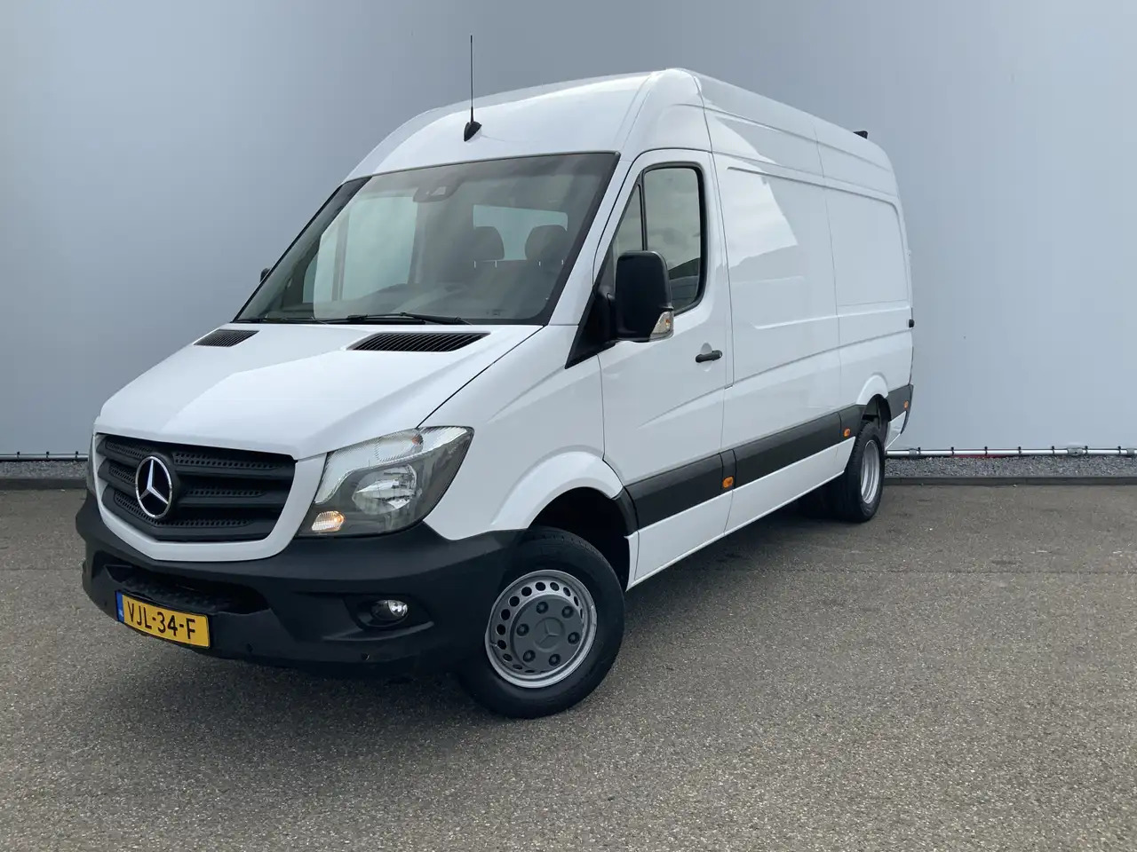 Mercedes-Benz Sprinter 516 2.2 CDI 366 L2H2 Camera Trekhaak 3500 kg Dub L - Furgon: obrázek 1 Mercedes-Benz Sprinter 516 2.2 CDI 366 L2H2 Camera Trekhaak 3500 kg Dub L - Furgon: obrázek 1