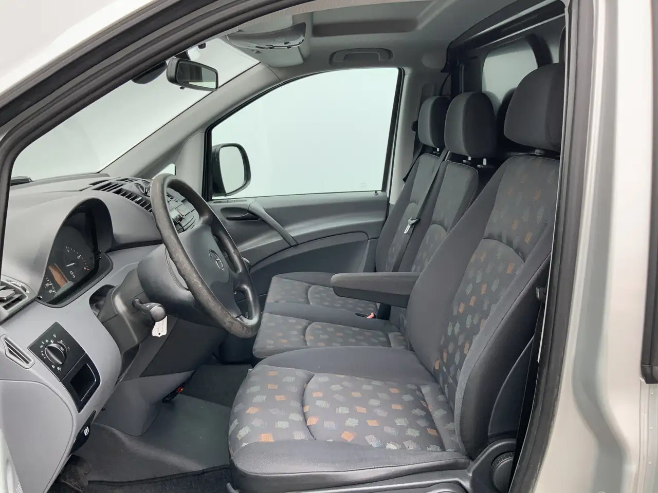 Mercedes-Benz Vito 111 CDI 320 Lang HD Amigo Koel Vries Werkt 100% 3 - Chladící dodávka: obrázek 5 Mercedes-Benz Vito 111 CDI 320 Lang HD Amigo Koel Vries Werkt 100% 3 - Chladící dodávka: obrázek 5