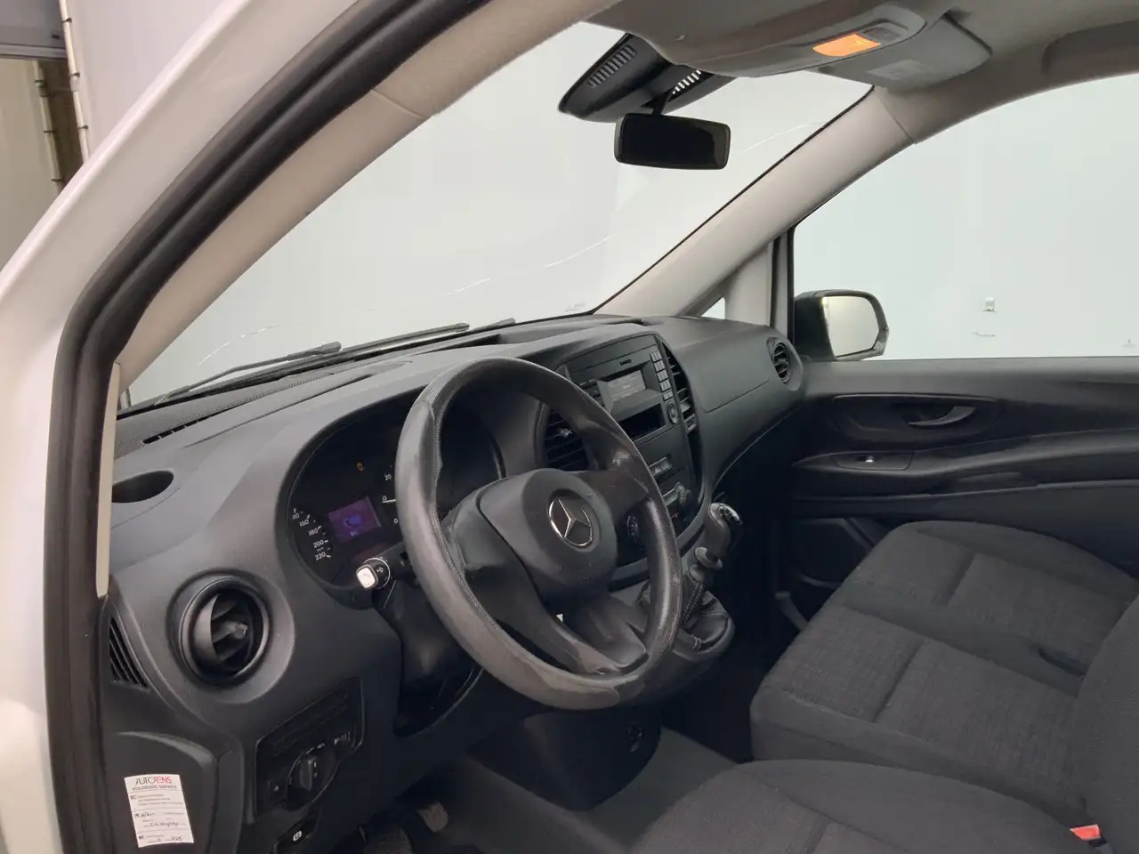 Mercedes-Benz Vito 111 CDI Functional Airco 3 Zits Side Bar Trekhaak - Furgon: obrázek 5 Mercedes-Benz Vito 111 CDI Functional Airco 3 Zits Side Bar Trekhaak - Furgon: obrázek 5