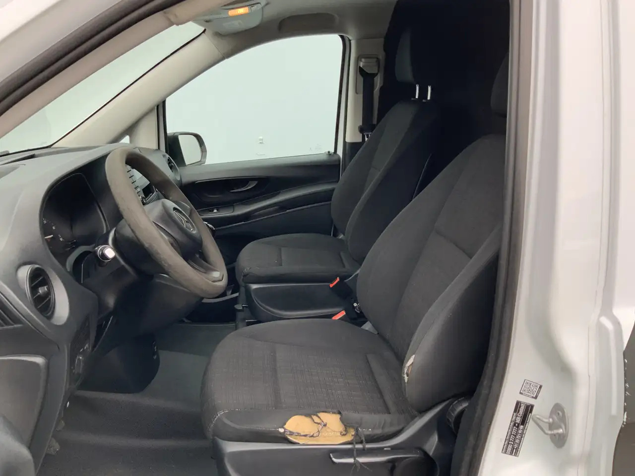 Mercedes-Benz Vito 111 CDI Functional Airco Trekhaak 2000 kg (Schades - Furgon: obrázek 4 Mercedes-Benz Vito 111 CDI Functional Airco Trekhaak 2000 kg (Schades - Furgon: obrázek 4