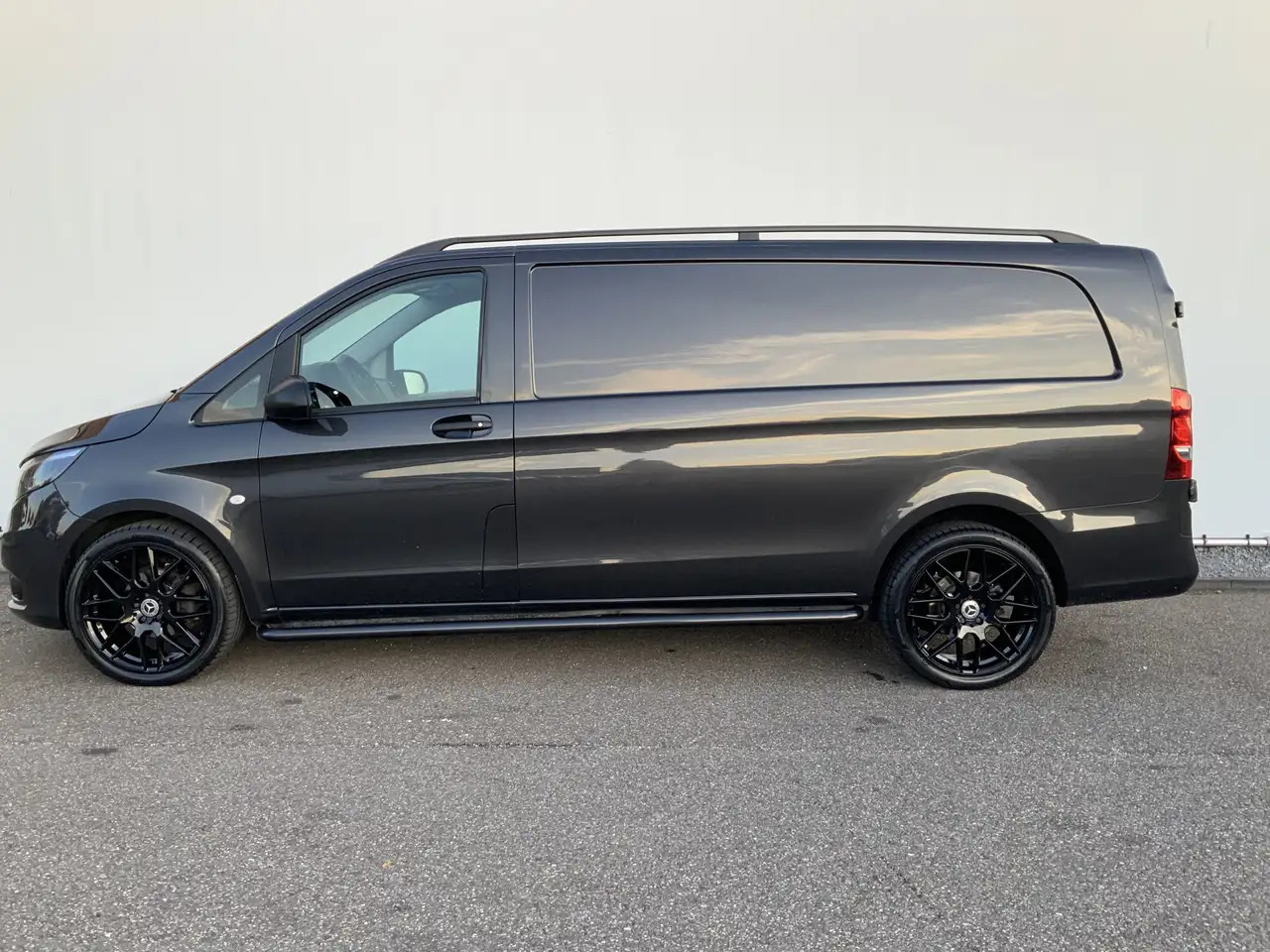 Mercedes-Benz Vito 114 CDI L3 autom. 20 inch , Leer - Furgon: obrázek 3 Mercedes-Benz Vito 114 CDI L3 autom. 20 inch , Leer - Furgon: obrázek 3