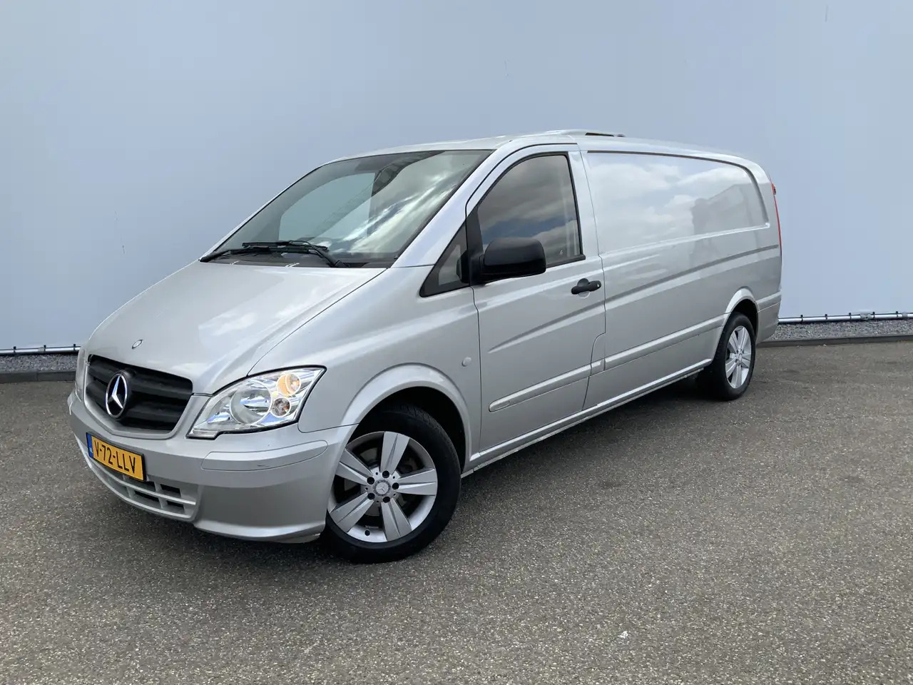 Mercedes-Benz Vito 122 CDI Automaat Koel Auto werkt 100 % 0.gr Airco - Chladící dodávka: obrázek 1 Mercedes-Benz Vito 122 CDI Automaat Koel Auto werkt 100 % 0.gr Airco - Chladící dodávka: obrázek 1