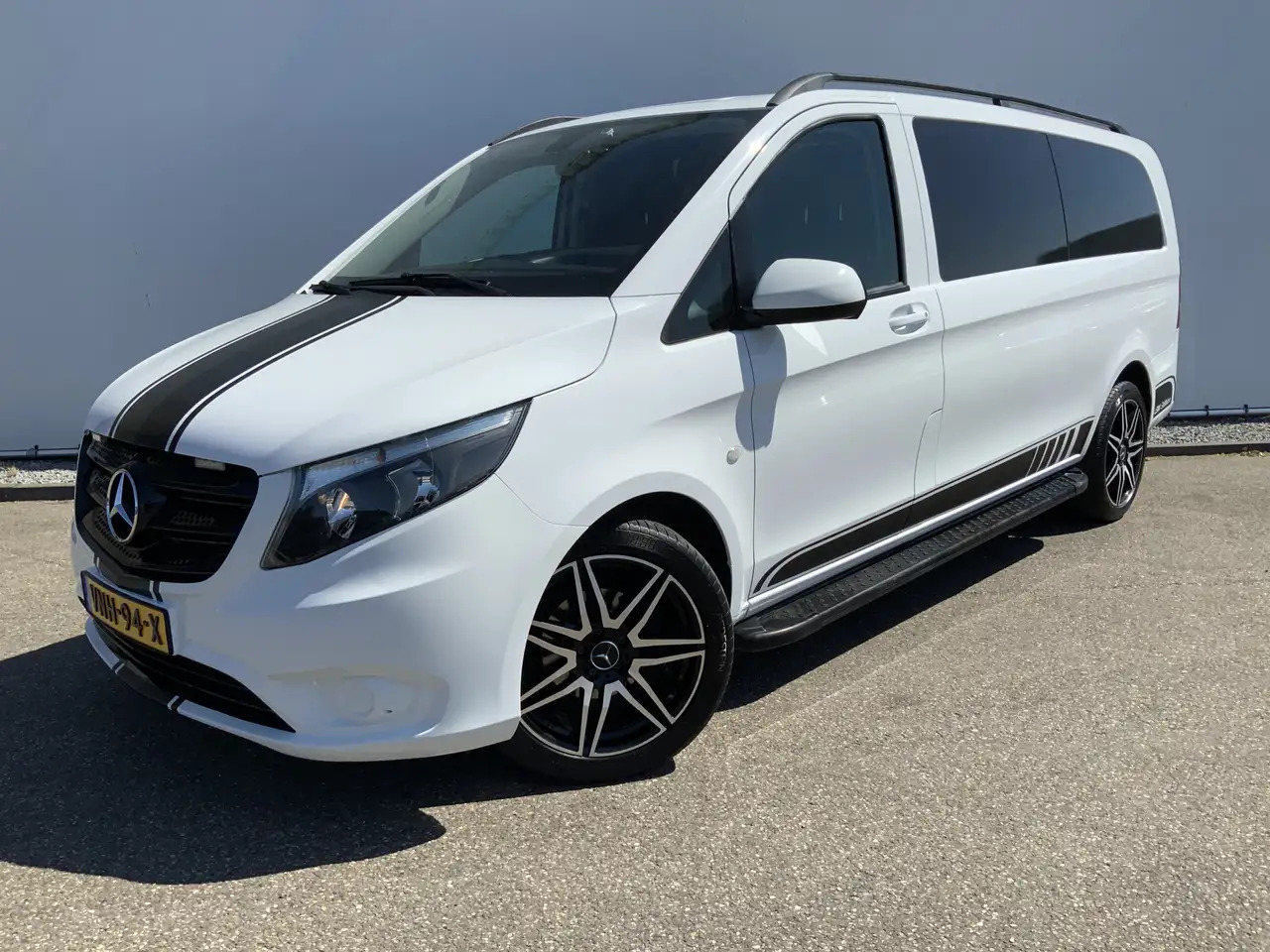 Mercedes-Benz Vito Tourer XL 114 CDI Autom. Airco Cruise Camera Alu V - Furgon: obrázek 1 Mercedes-Benz Vito Tourer XL 114 CDI Autom. Airco Cruise Camera Alu V - Furgon: obrázek 1