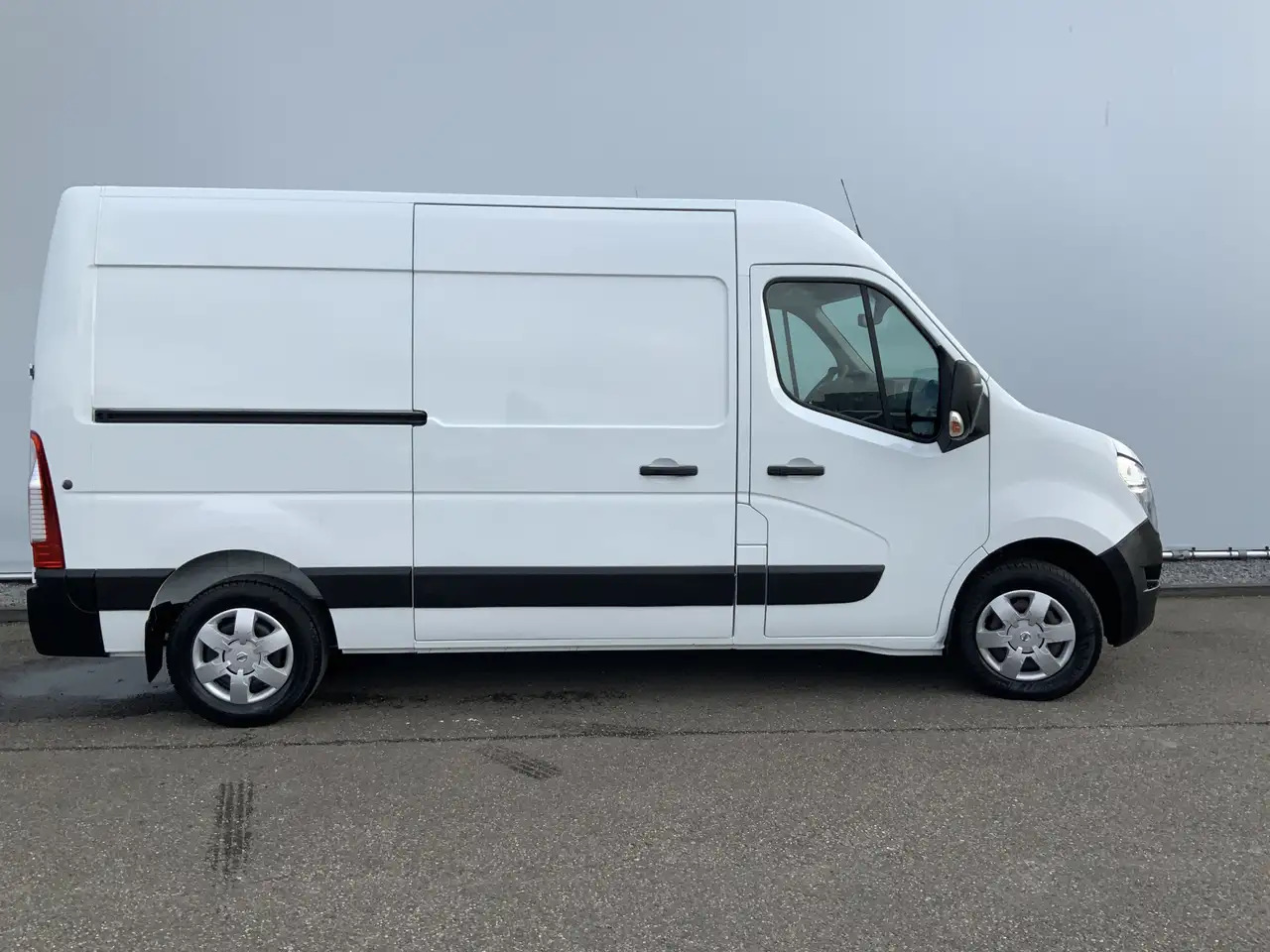 Furgon Nissan NV400 2.3 dCi L2H2 Optima L2H2 Airco Cruise Trekhaak 250: obrázek 21