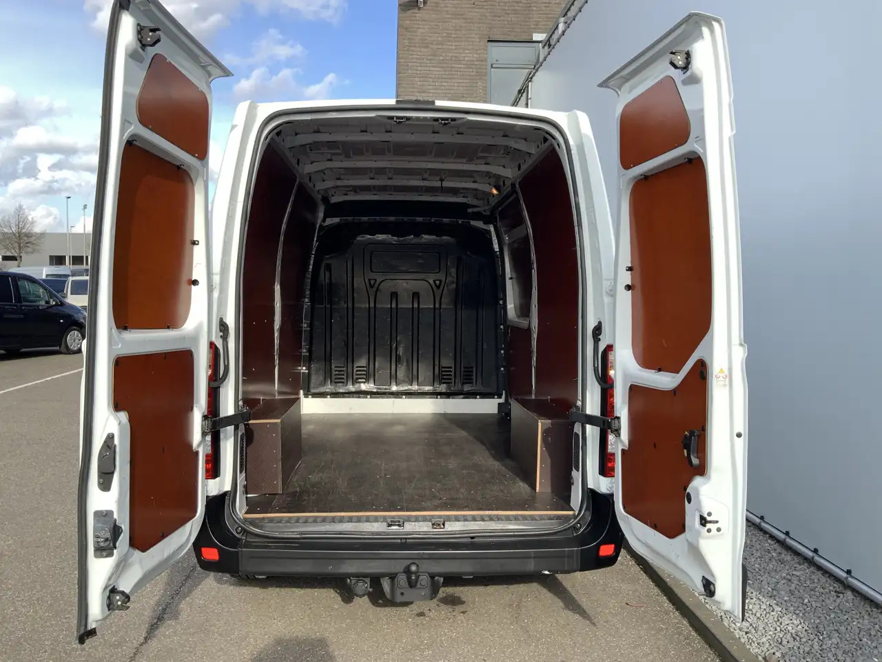 Furgon Nissan NV400 2.3 dCi L2H2 Optima L2H2 Airco Cruise Trekhaak 250: obrázek 10