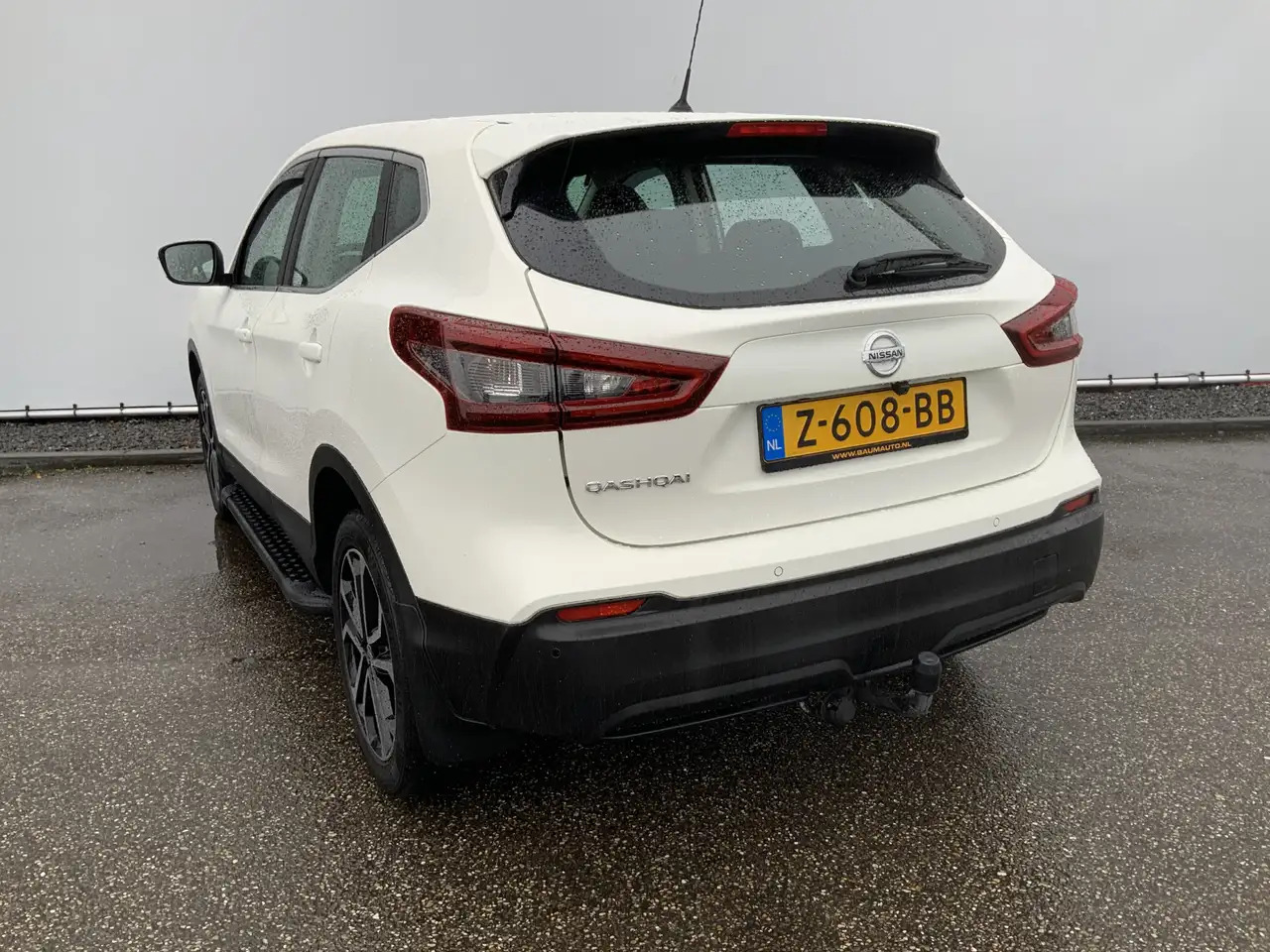 Nissan Qashqai 1.3 DIG-T Visia A SUV Airco Cruise Groot Scherm Na - SUV: obrázek 3 Nissan Qashqai 1.3 DIG-T Visia A SUV Airco Cruise Groot Scherm Na - SUV: obrázek 3