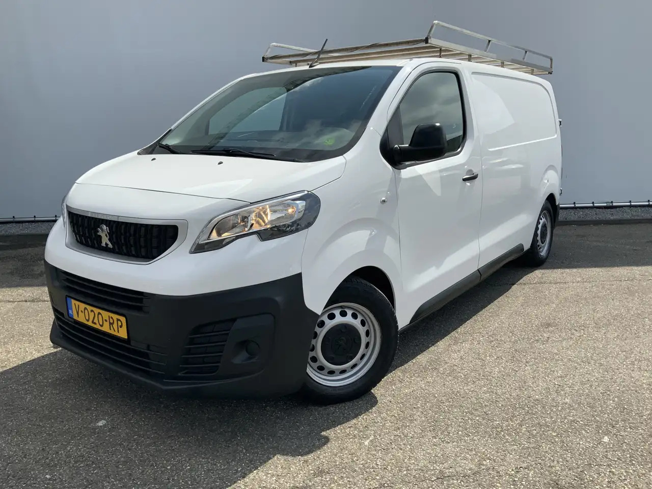 Peugeot Expert glazenwasser 226S 1.6 BlueHDI 115 Inbouw 530 liter - Furgon: obrázek 1 Peugeot Expert glazenwasser 226S 1.6 BlueHDI 115 Inbouw 530 liter - Furgon: obrázek 1