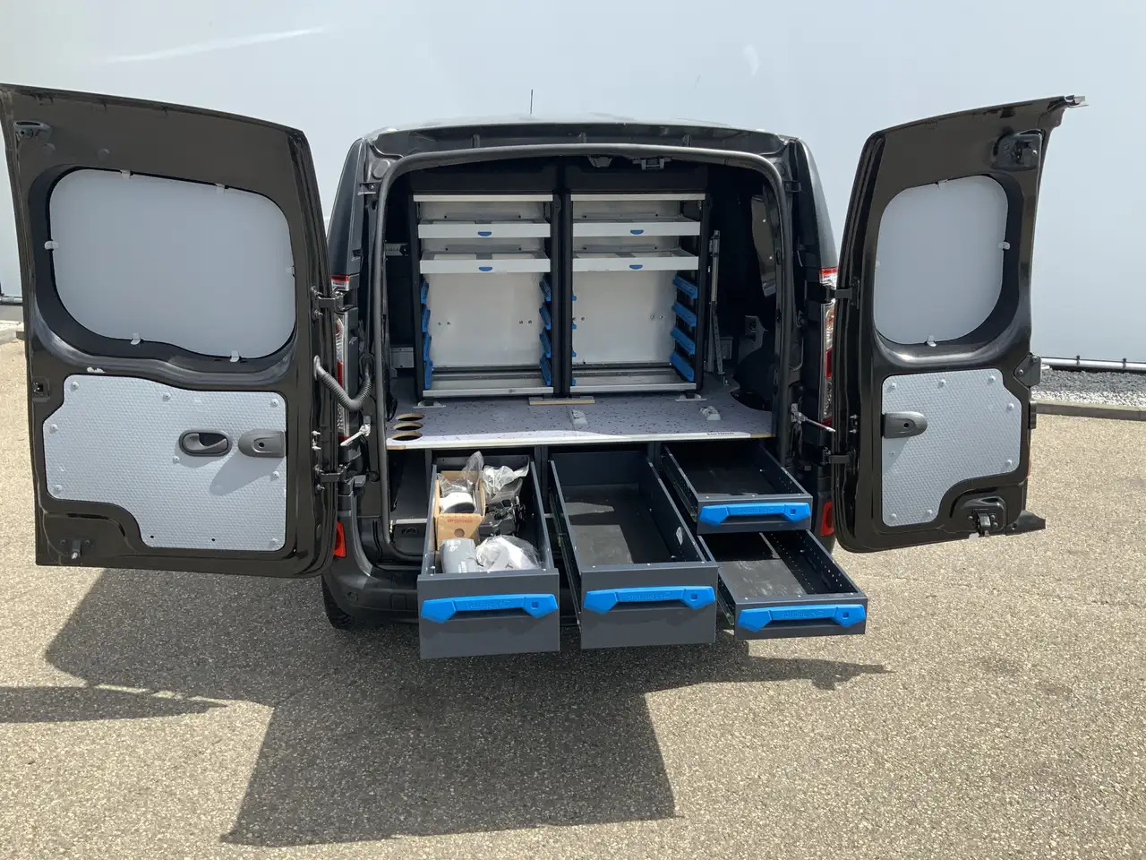 Renault Kangoo 1.5 dCi 90 Energy Comfort Plus .Sortimo Kasten Com - Malá dodávka: obrázek 3 Renault Kangoo 1.5 dCi 90 Energy Comfort Plus .Sortimo Kasten Com - Malá dodávka: obrázek 3