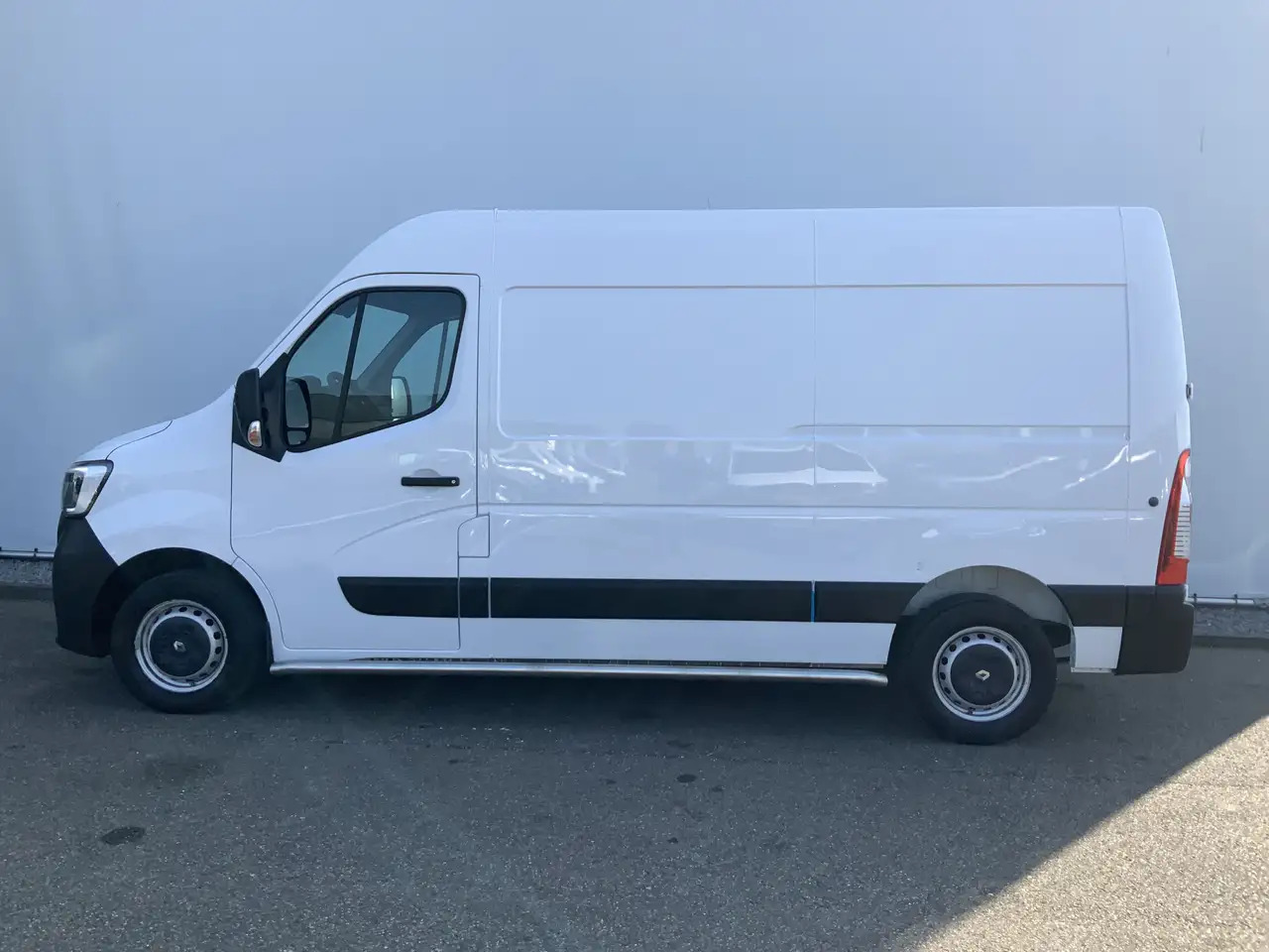 Renault Master T35 2.3 dCi 135 L2H2 Airco Cruise Navi Side Bar Ca - Furgon: obrázek 3 Renault Master T35 2.3 dCi 135 L2H2 Airco Cruise Navi Side Bar Ca - Furgon: obrázek 3