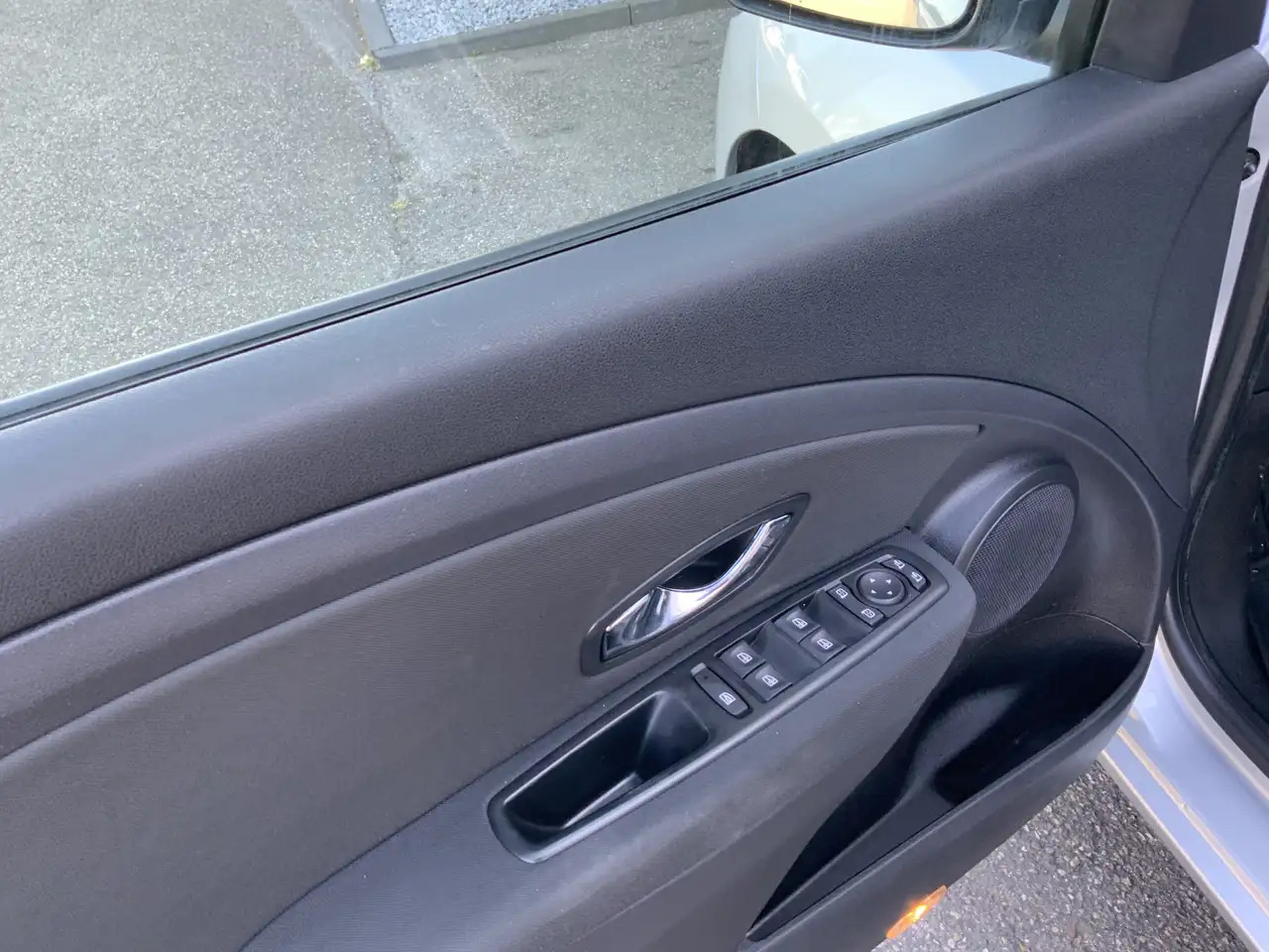 Renault Megane 1.5 dCi Expression Airco Navi Grijs Kenteken Euro - Osobní auto: obrázek 5 Renault Megane 1.5 dCi Expression Airco Navi Grijs Kenteken Euro - Osobní auto: obrázek 5