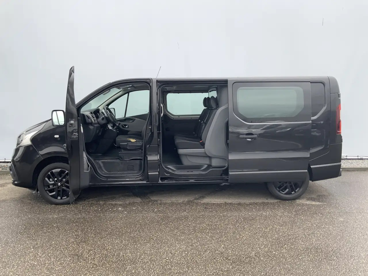 Renault Trafic 1.6 dCi T29 L2H1 Dub Cab 5 Zits Airco Cruise Navi - Dodávka s dvojitou kabinou: obrázek 4 Renault Trafic 1.6 dCi T29 L2H1 Dub Cab 5 Zits Airco Cruise Navi - Dodávka s dvojitou kabinou: obrázek 4