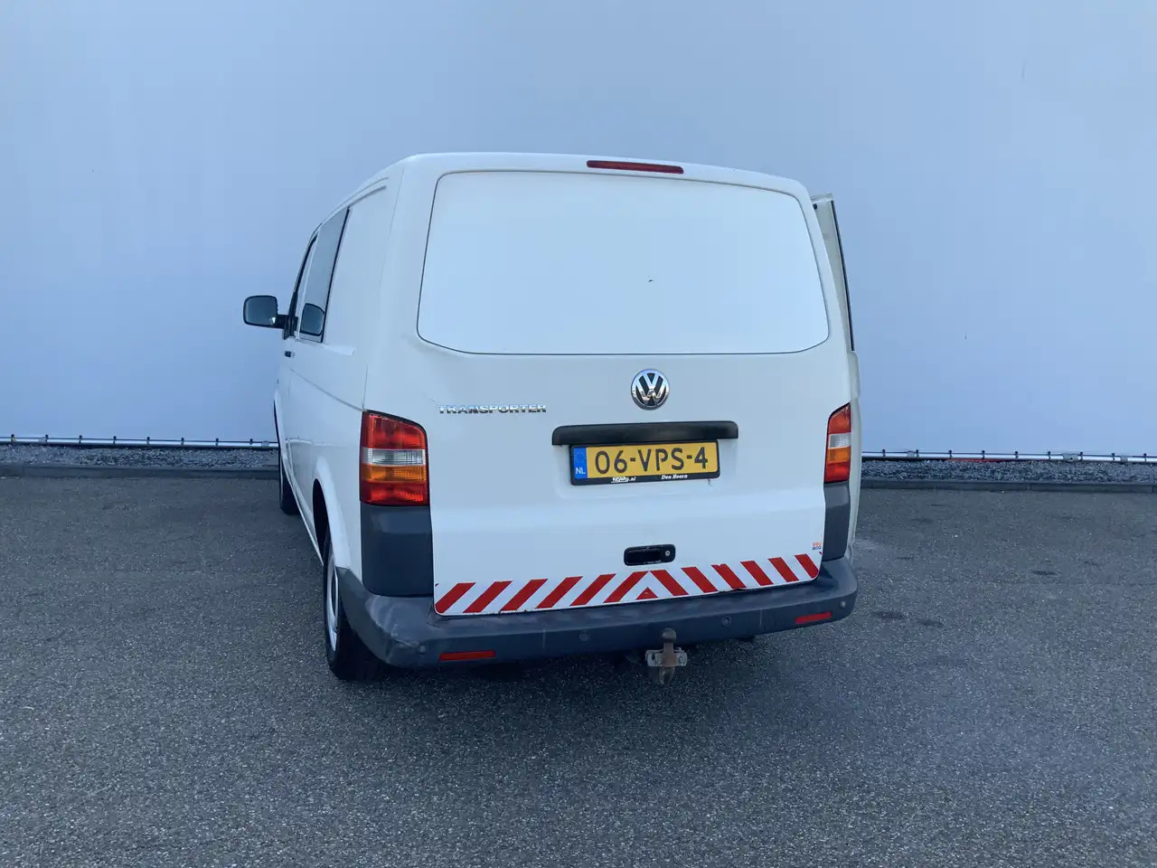 Volkswagen T5 Transporter 2.5 TDI 300 Budgetline Automaat DubCab Airco Trekh - Dodávka s dvojitou kabinou: obrázek 2 Volkswagen T5 Transporter 2.5 TDI 300 Budgetline Automaat DubCab Airco Trekh - Dodávka s dvojitou kabinou: obrázek 2