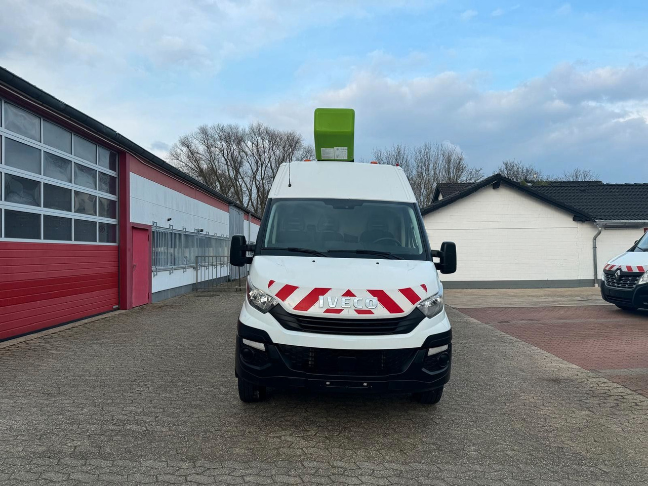 Iveco Daily 70C15 Steiger France Elevateur 172 TPFcc - Autoplošina: obrázek 2 Iveco Daily 70C15 Steiger France Elevateur 172 TPFcc - Autoplošina: obrázek 2