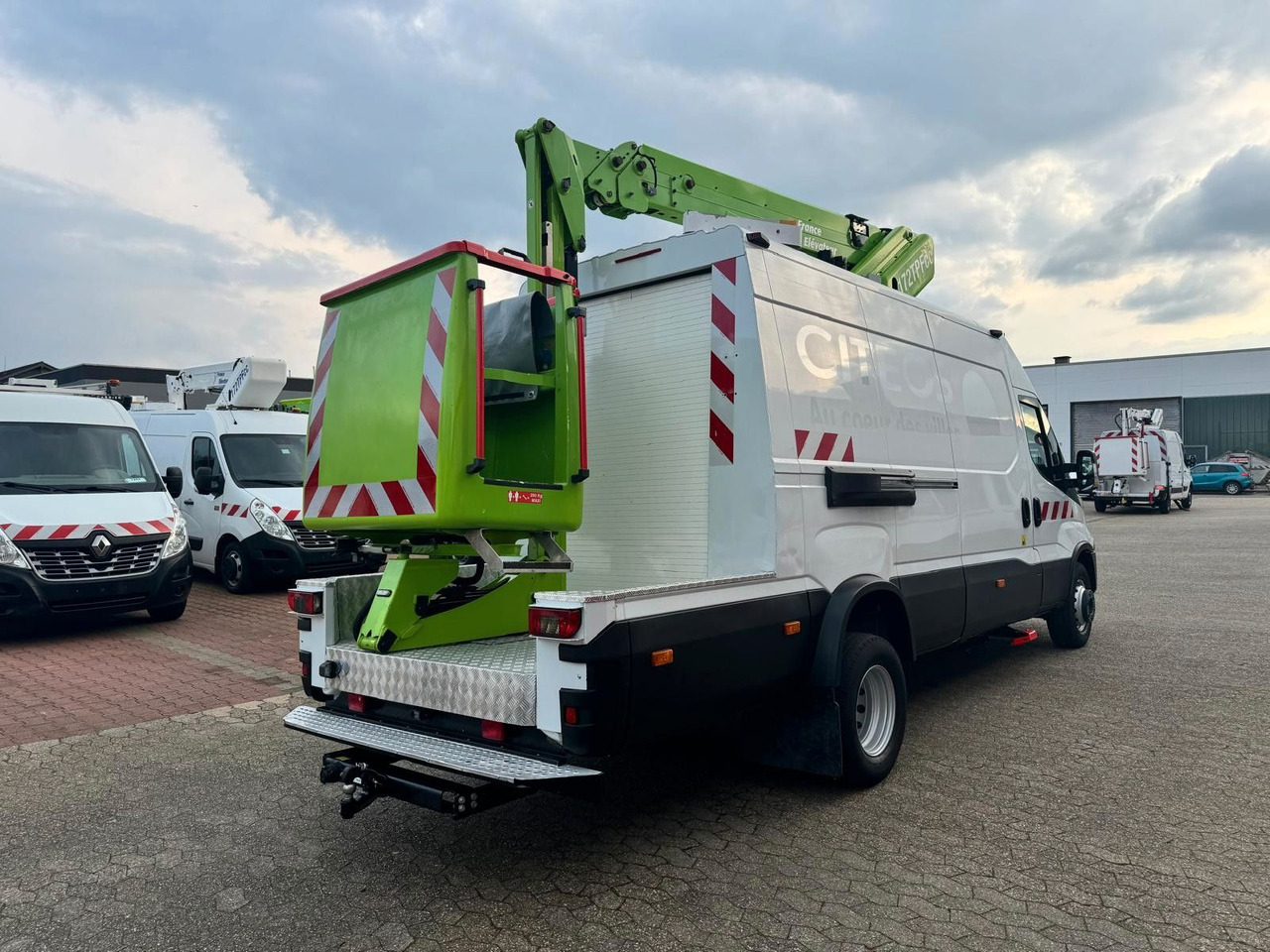 Iveco Daily 70C15 Steiger France Elevateur 172 TPFcc - Autoplošina: obrázek 4 Iveco Daily 70C15 Steiger France Elevateur 172 TPFcc - Autoplošina: obrázek 4