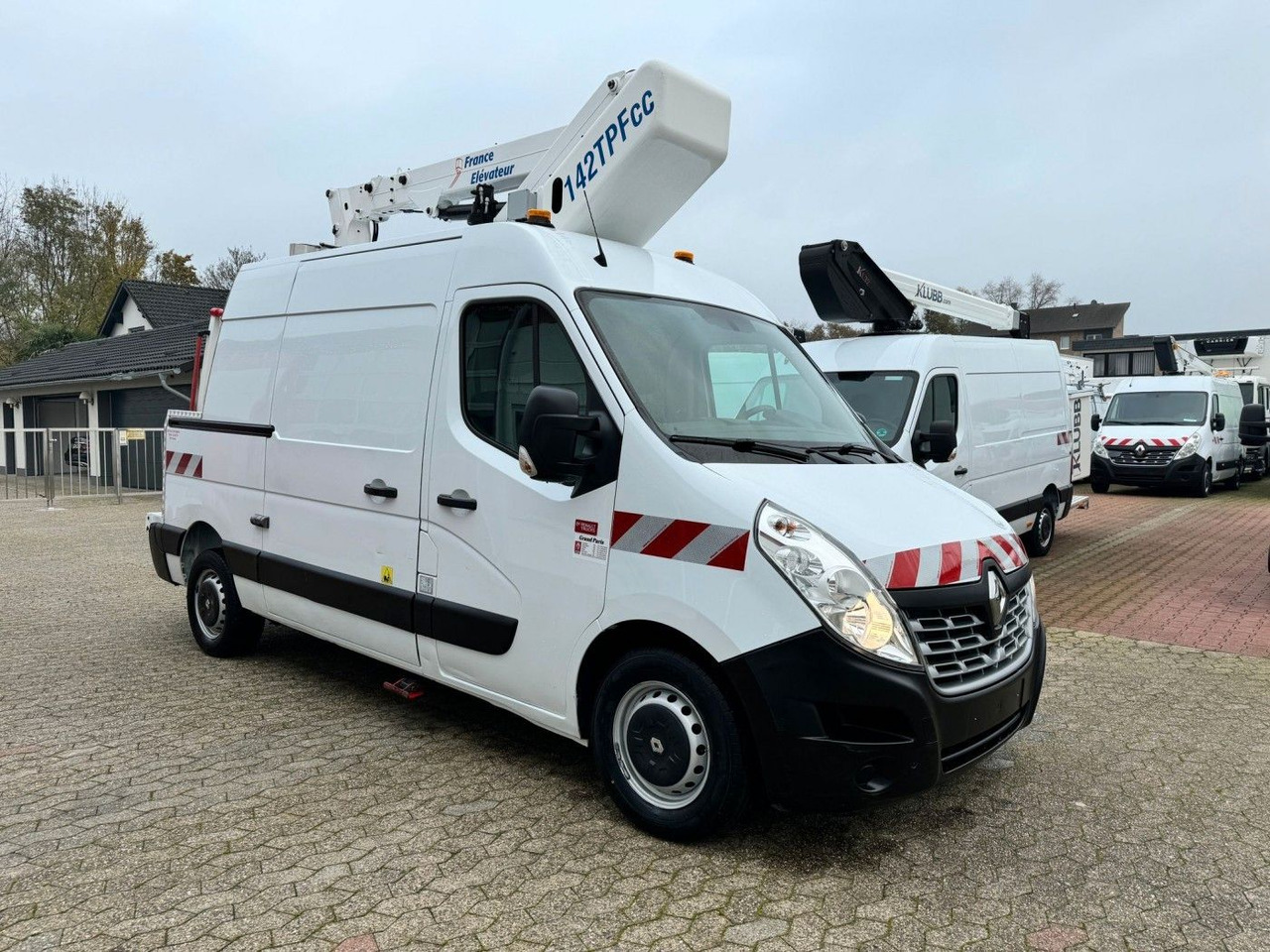 Renault Master Steiger France Elévateur 142 TPFcc - Autoplošina: obrázek 3 Renault Master Steiger France Elévateur 142 TPFcc - Autoplošina: obrázek 3