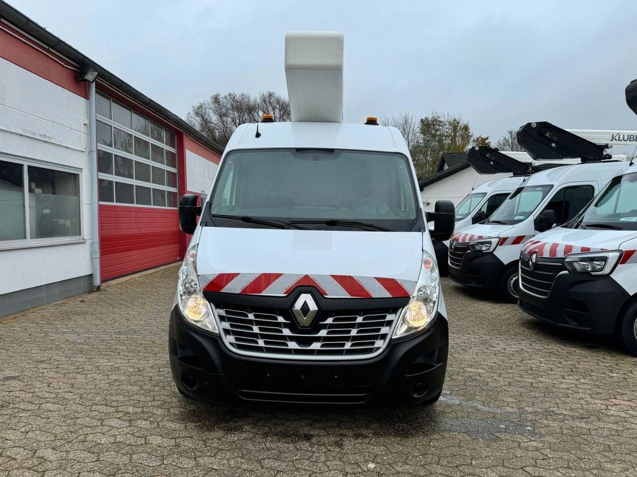 Renault Master Steiger France Elévateur 142 TPFcc - Autoplošina: obrázek 2 Renault Master Steiger France Elévateur 142 TPFcc - Autoplošina: obrázek 2