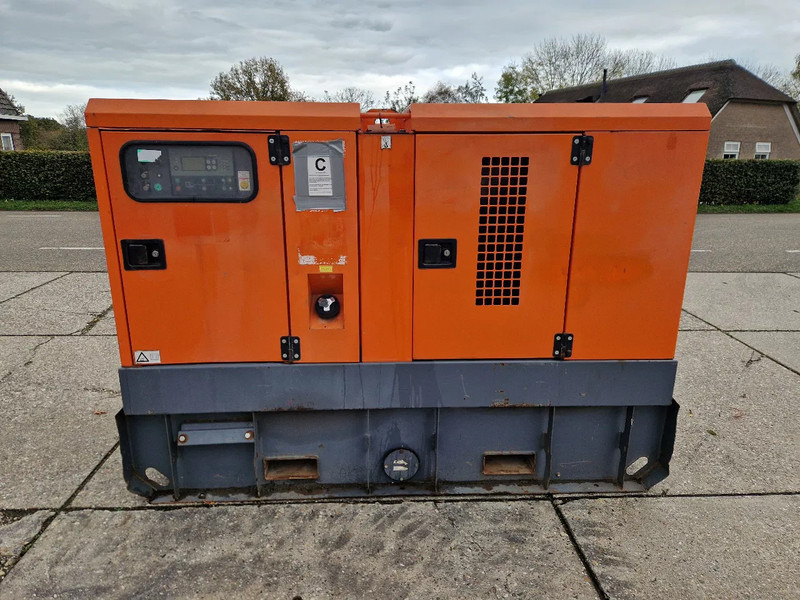 Atlas-Copco QAS 60 met Perkins motor - Elektrický generátor: obrázek 1 Atlas-Copco QAS 60 met Perkins motor - Elektrický generátor: obrázek 1