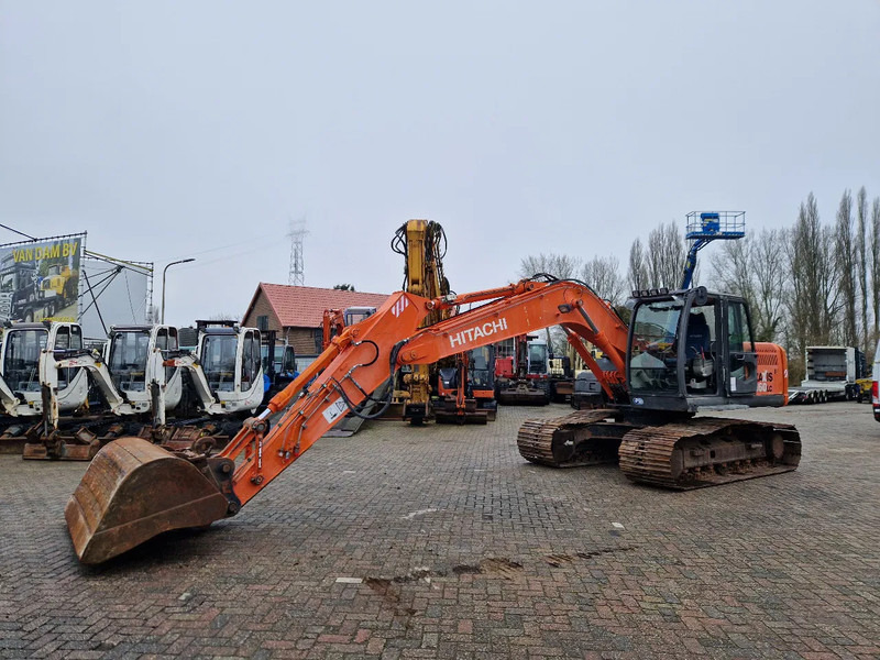 Hitachi ZX160LC-3 rijwerk 85% - Pásové rýpadlo: obrázek 2 Hitachi ZX160LC-3 rijwerk 85% - Pásové rýpadlo: obrázek 2