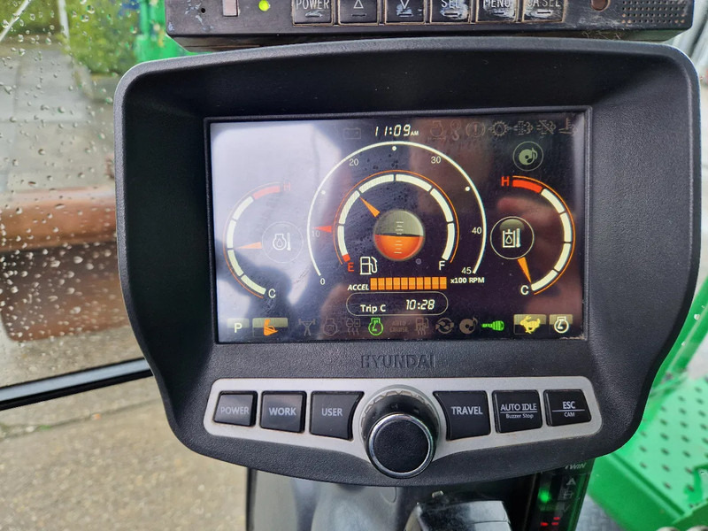 Kolesové rýpadlo Hyundai Robex 160W-9A met 6-cilinder Cummins motor: obrázek 9 Kolesové rýpadlo Hyundai Robex 160W-9A met 6-cilinder Cummins motor: obrázek 9