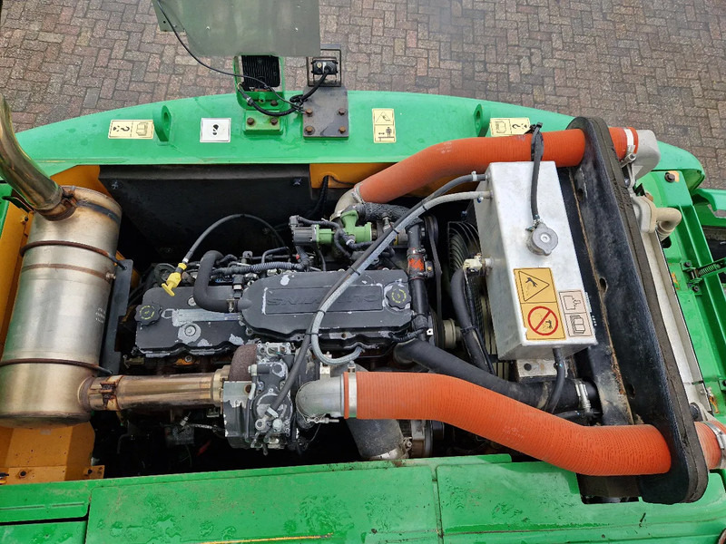 Hyundai Robex 160W-9A met 6-cilinder Cummins motor - Kolesové rýpadlo: obrázek 5 Hyundai Robex 160W-9A met 6-cilinder Cummins motor - Kolesové rýpadlo: obrázek 5