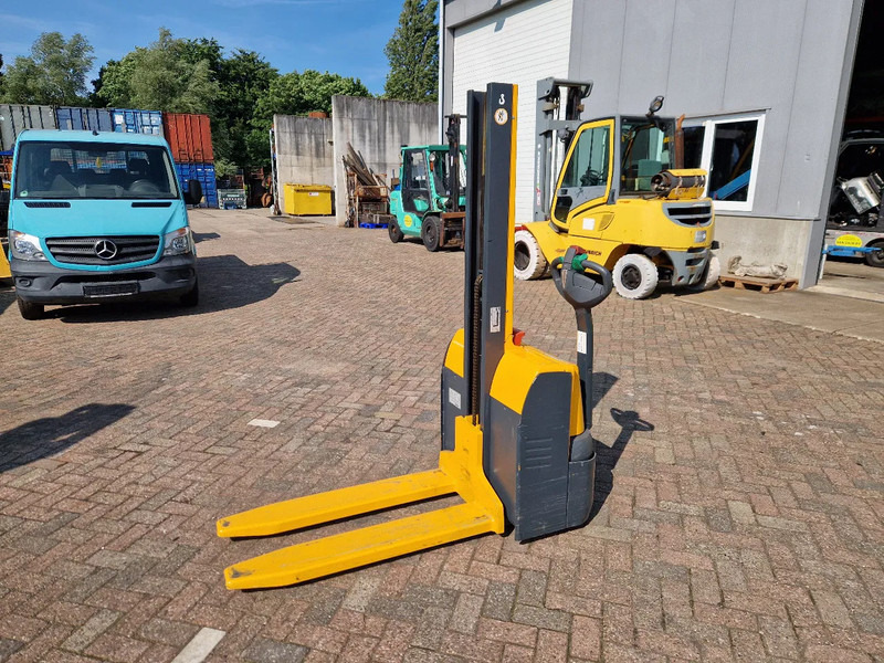 Jungheinrich EMC110 stapelaar elektrisch - Stohovací vozík: obrázek 1 Jungheinrich EMC110 stapelaar elektrisch - Stohovací vozík: obrázek 1